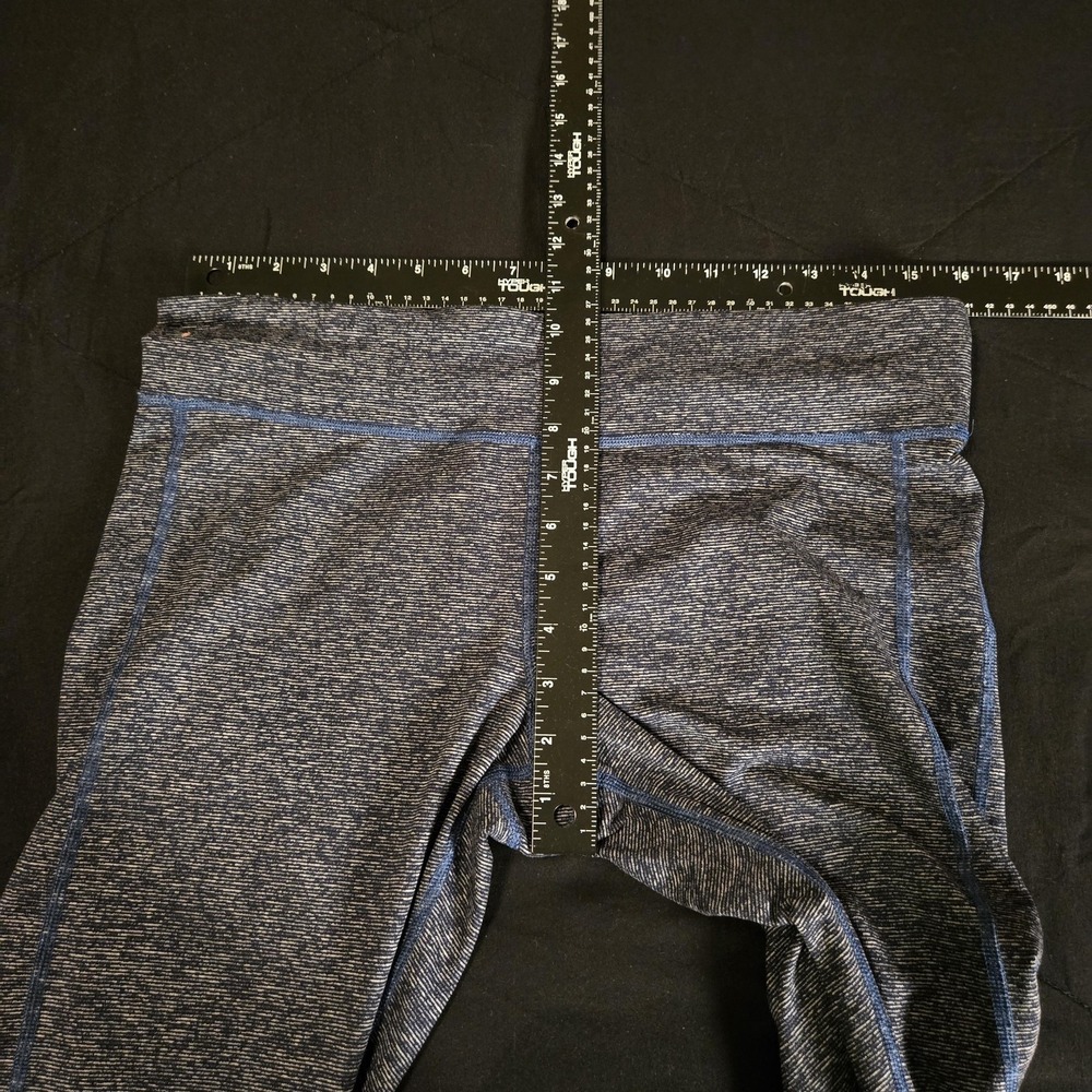 Under Armour Women's Capri Leggings Blue Space Dye M Workout Running Comfort - Picture 3 of 9